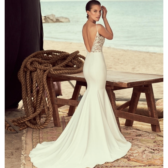 Mikaella style 2190 Wedding Dress - Picture 3 of 16